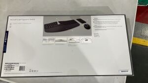 Microsoft Sculpt Ergonomic Desktop Wireless Keyboard + Mouse Combo L5V-00027 - 4