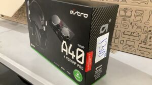 Astro A40 TR Xbox One Headset with MixAmp Pro 939-001658 - 6