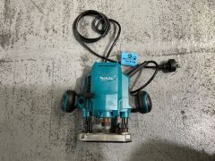 Makita Plunge Router & Battery Charger - 2