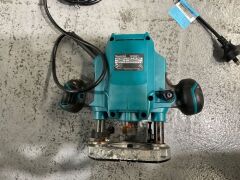 Makita Plunge Router & Battery Charger - 3