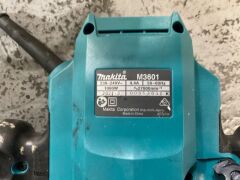 Makita Plunge Router & Battery Charger - 6