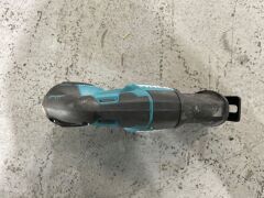 Makita Recipro Saw & LED Torch - 3