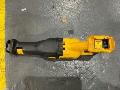 Dewalt 54v Reciprocating Saw and Accessories - 5