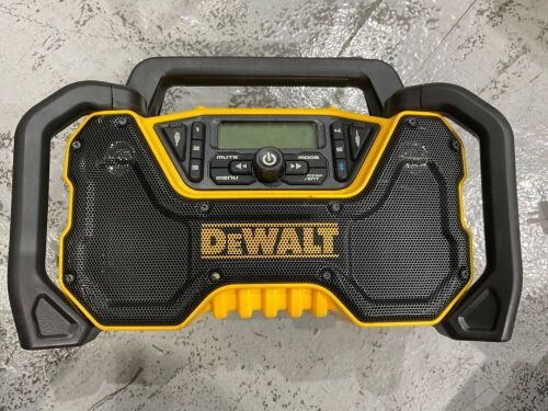 Dewalt 12/18v Compact Bluetooth Jobsite Radio and Accessories