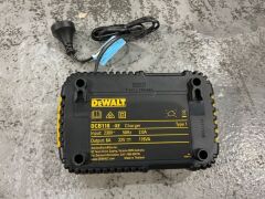 Dewalt 54v XR Flexvolt Brushless 184mm Circular Saw and Accessories - 10