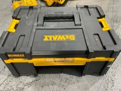 Dewalt 54v XR Flexvolt Brushless 184mm Circular Saw and Accessories - 13