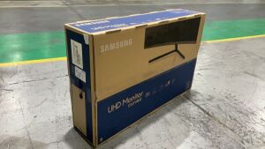 Samsung 32-inch 4K Ultra HD Curved Monitor LU32R590CWEXXY - 2