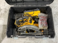 Dewalt Circular Saw Kit - 12