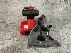 Milwaukee Circular Saw Bundle - 5