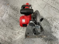 Milwaukee Circular Saw Bundle - 5