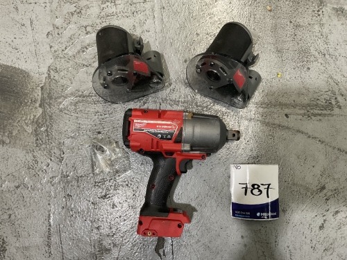 Milwaukee High Impact Torque Wrench & 2 x Trimmer Offset Base