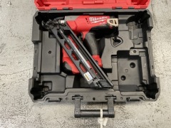 Milwaukee 18V Fuel 15GA DA Angled Finishing Nailer Skin M18CN15GA - 5