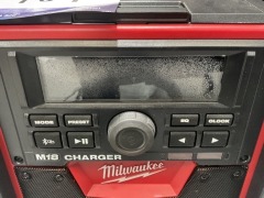 Milwaukee 18V Bluetooth Job Site Radio/Charger Skin M18RC - 7