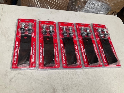 5 x Honda Lawnmower Blade Kit ( see photos for size)