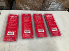 4 x Honda Lawnmower Blade Kit ( see photos for size) - 2