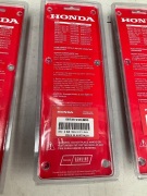 4 x Honda Lawnmower Blade Kit ( see photos for size) - 4