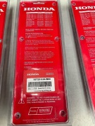 4 x Honda Lawnmower Blade Kit ( see photos for size) - 5