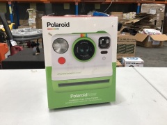 Polaroid Now Autofocus I-Type Instant Camera plus Films - Green - 2