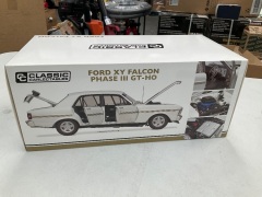 Classic Carlectables Ford XY Falcon Phase 3 GT-HO 1/18 Scale Limited Edition of 1000 - 4