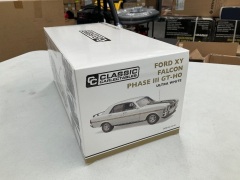 Classic Carlectables Ford XY Falcon Phase 3 GT-HO 1/18 Scale Limited Edition of 1000 - 5