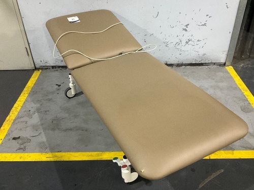Forme Medical Onyx Electric Treatment Couch