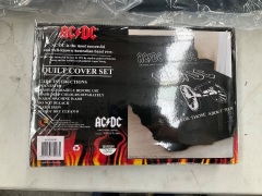 AC/DC Quilt Cover Set - Queen - Plus 2 Cushions - 3