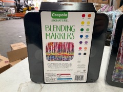 3 x Crayola Signature Blending Markers - 4