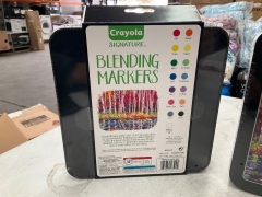 3 x Crayola Signature Blending Markers - 3
