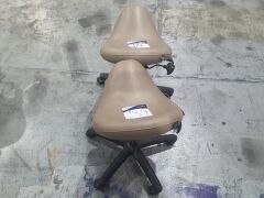 x2 Bambach Saddle Seats - 3