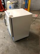 Thermo Fisher ULT430W Laboratory Freezer - 3