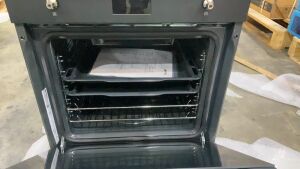 Smeg 60cm Classic Thermoseal Pyrolytic Built-In Oven SFPA6301TVN - 3