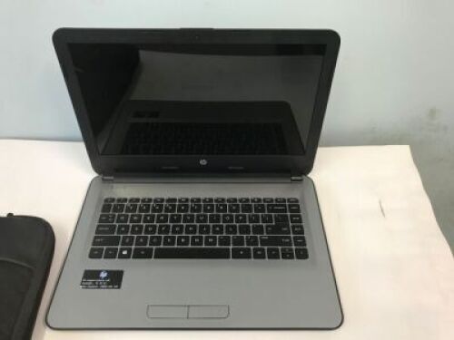 Hewlett Packard Notebook Computer, Model: 14-an025AU, Serial No: 5CG71171N4, 14" display
