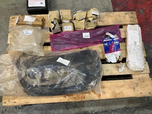 Assorted Mitsubishi, GM and HSV Parts