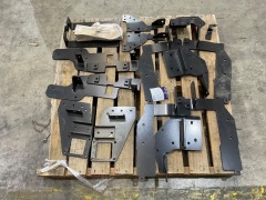Pallet of Mixed Car Attachments - 2
