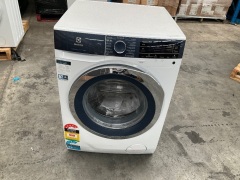 Electrolux 10kg Front Loader Washing Machine EWF1042BDWA - 2