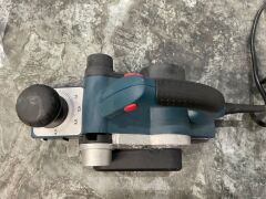 Bosch 850W Planer - 4