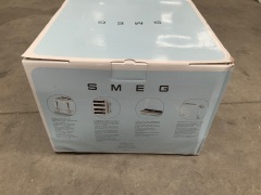 Smeg 50's Retro Style 4 Slot Wide Toaster - Pastel Green TSF03PGAU - 4