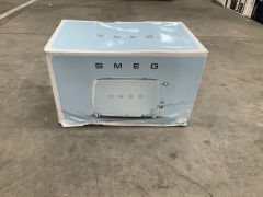 Smeg 50's Retro Style 2 Slice Toaster - White TSF01WHAU - 5