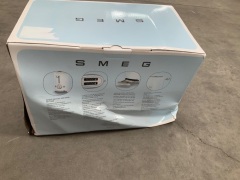 Smeg 50's Retro Style 2 Slice Toaster - Cream TSF01CRAU - 4