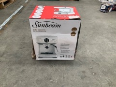 Sunbeam Mini Barista Espresso Machine - Silver EM4300S - 3