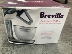 Breville The Freeze & Mix Ice Cream Maker White BEM002WHT - 6