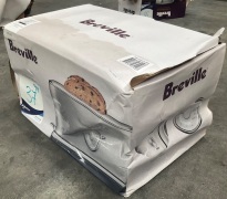 Breville the Toast Select Luxe 2 Slice Toaster - Sea Salt BTA735SST - 5