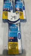 3x Oral B Vitality Precision Clean Electric Toothbrush VITALITYPC - 4