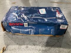 BOSCH Laser Measuring 300MM Measuring Wheel GWM32 (SKU: ..99365) - 4