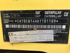 2012 Caterpillar CB14 Tandem Vibratory Roller, 572.2 Hours - 9