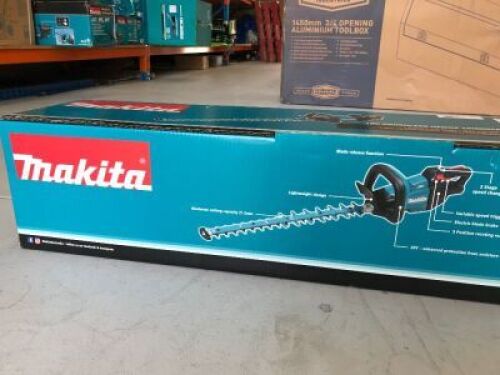 Makita 600mm Cordless Hedge Trimmer