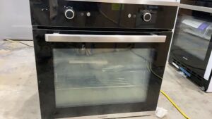 DNL Euromaid 600mm Pyrolytic Oven Stainless Steel & Black Glass Model EP12 - 3