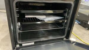 DNL Euromaid 600mm Pyrolytic Oven Stainless Steel & Black Glass Model EP12 - 4