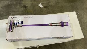 Dyson Cyclone V10 Animal Stick Vacuum V10ANIMALV3 - 2