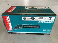 Makita 82mm Cordless Planer